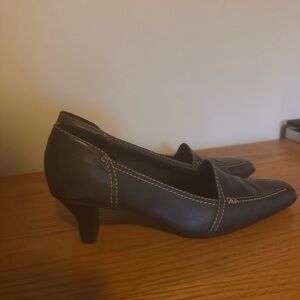 Nicole Blue Contrast Stitch Y2K Kitten Heels